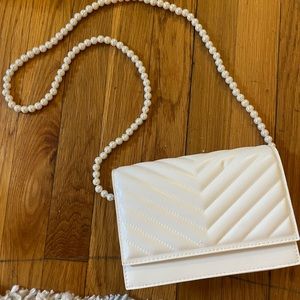 Ivory purse with Pearl strap